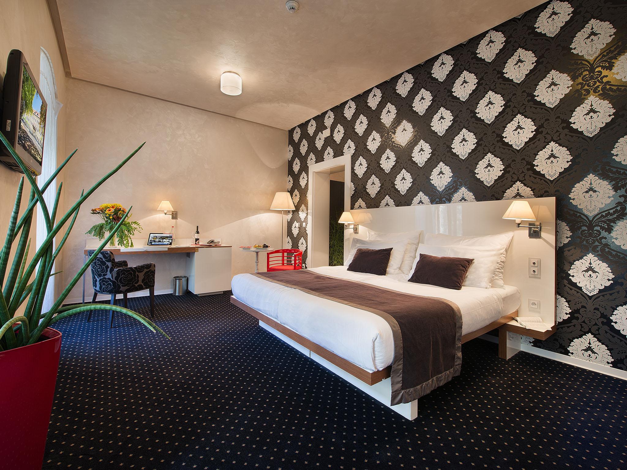 Ea Hotel Tereziansky Dvur Hradec Králové Eksteriør bilde
