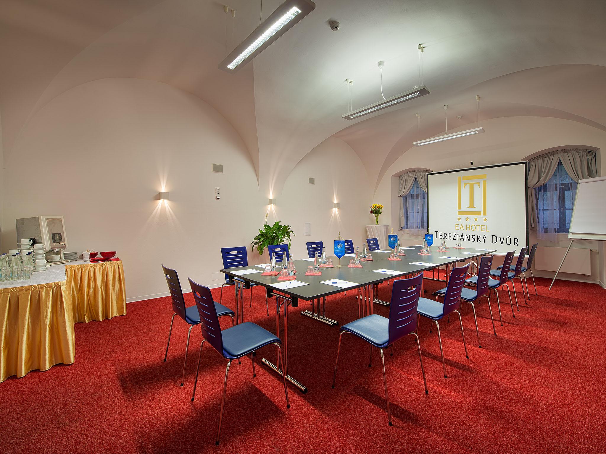 Ea Hotel Tereziansky Dvur Hradec Králové Eksteriør bilde
