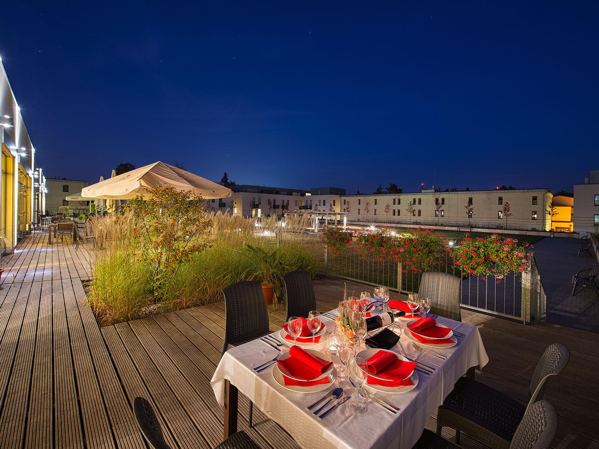 Ea Hotel Tereziansky Dvur Hradec Králové Eksteriør bilde