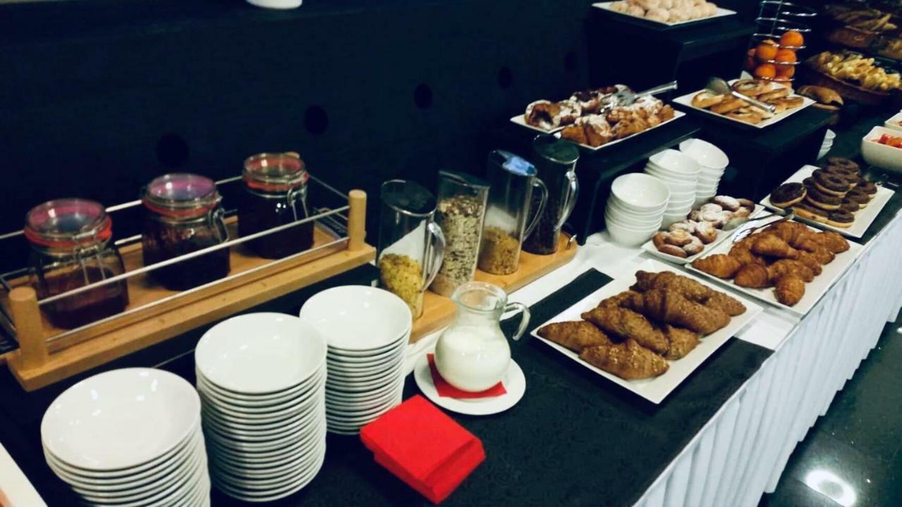 Ea Hotel Tereziansky Dvur Hradec Králové Eksteriør bilde